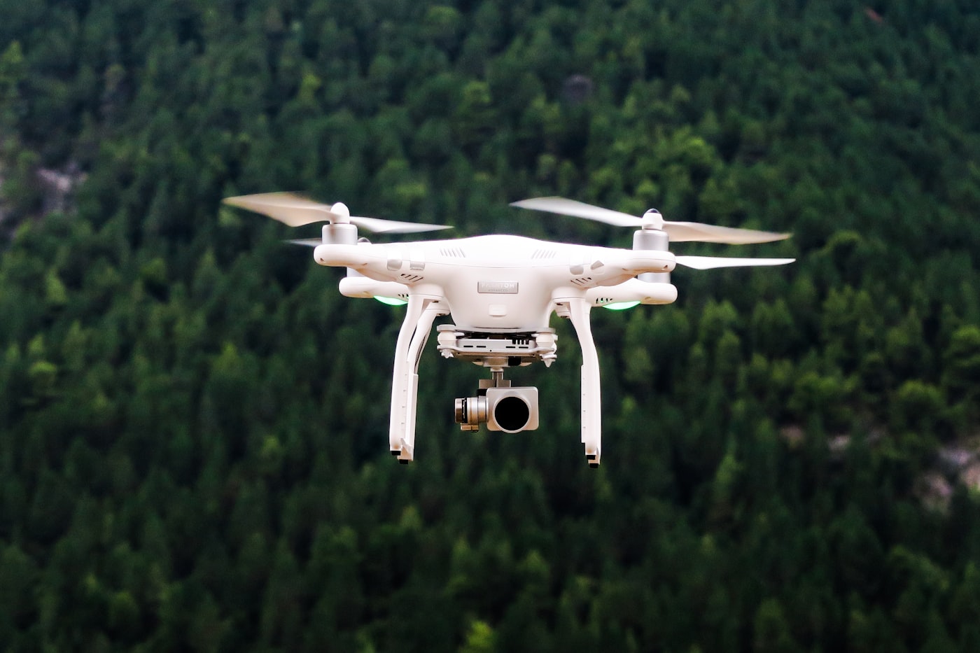Endüstriyel Tesis Drone Çekimlerinde SHGM Lisansı ve İSG Güvenlik Standartları